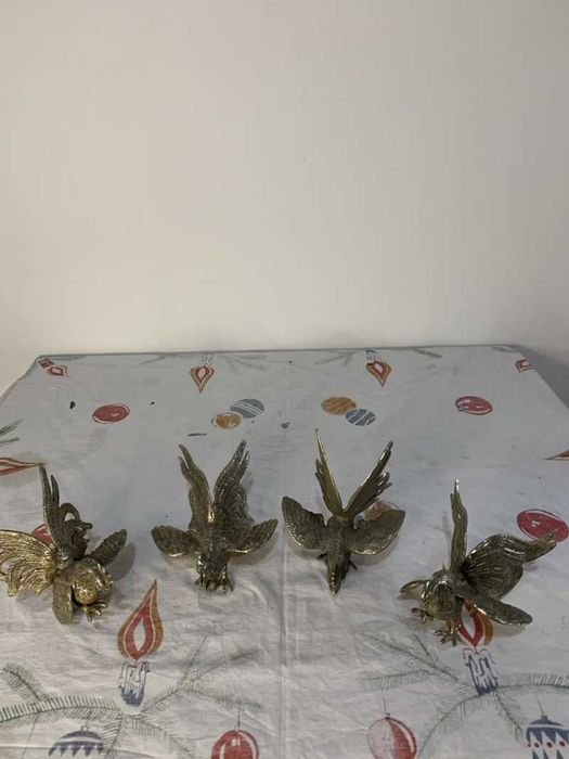 Set de patru buc cocos din fier decor