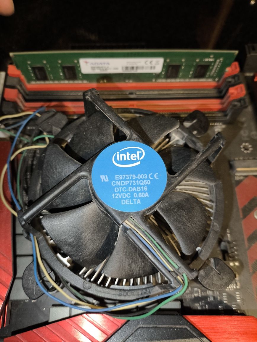 Геймърско дъно за компютър ASRock fatality b250 gaming k4 с процесор