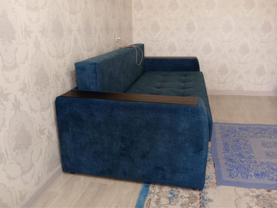 Срочно продам диван