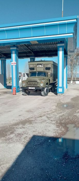 Zil 130 sotiladi