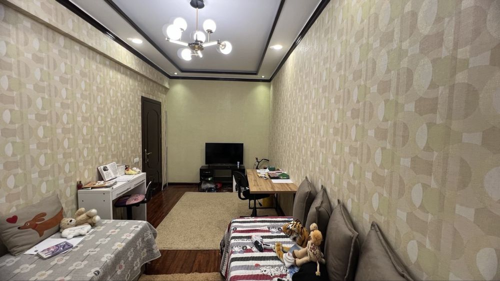 Срочно продается квартира ул Алишера Навоий Tashkent city 3/7/7