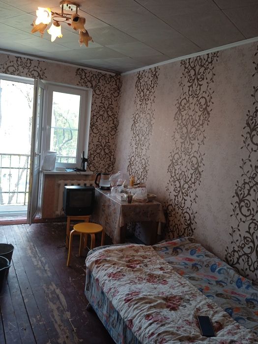 2 комнатную квартиру на 1 комнатную с доплатой 2 млн