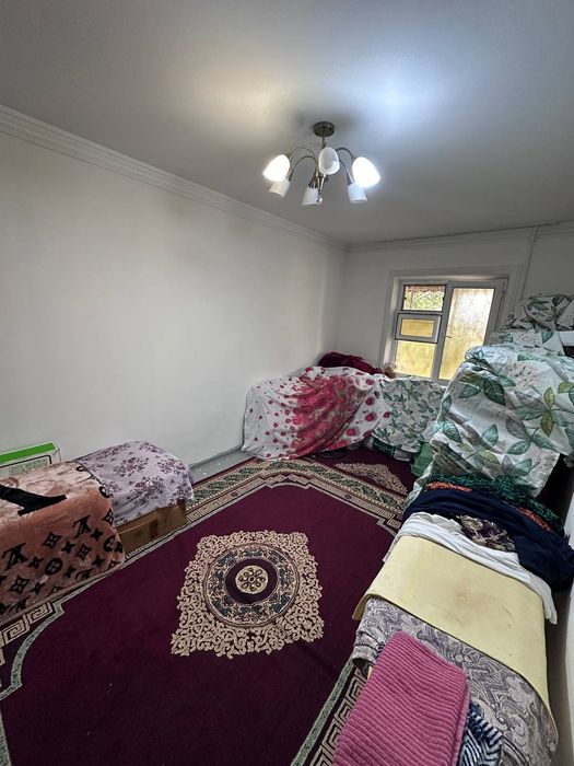 Гунчада  3 хона 1- кават  сотилади. Тинчлик метро  якинида.