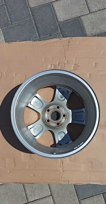 Jante aluminiu pentru  R16 pentru Audi