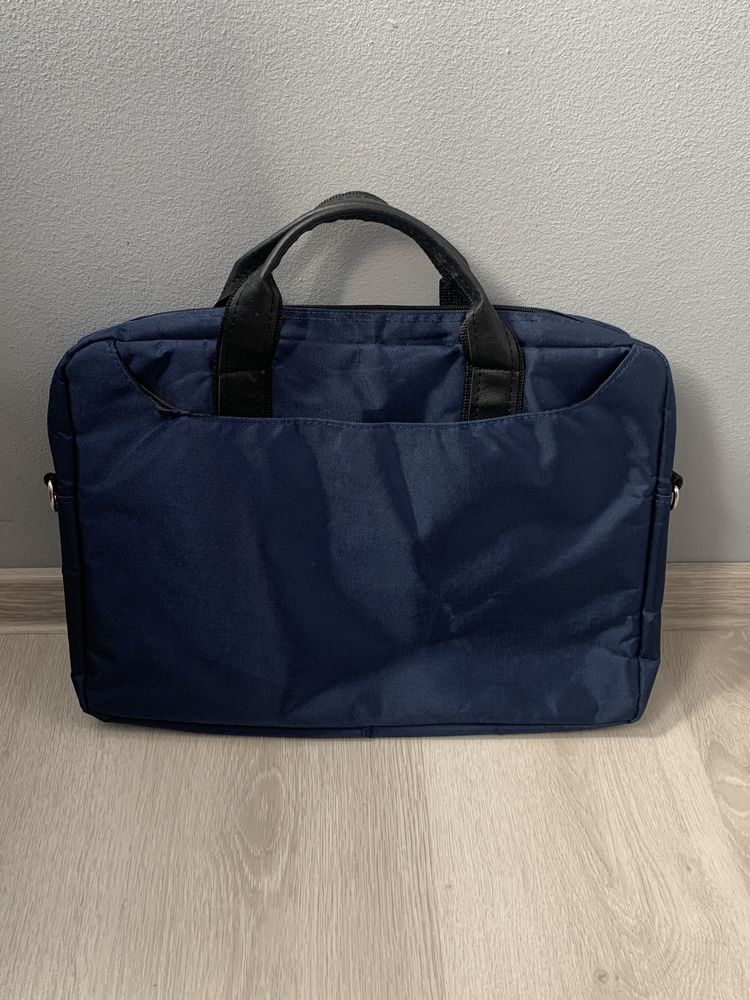 Geanta pentru laptop - Noua !!!