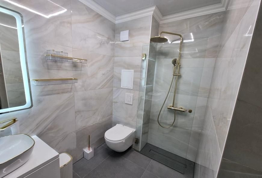 Дава се под наем Тристаен апартамент в Пловдив, Център - 110 кв.м за 1200 € - Снимка #5