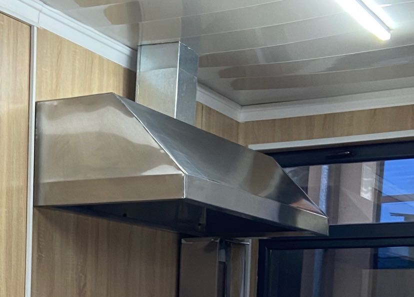 Продам вытяжку для общепита или для кухни