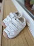Sneakersi Biomecanics 21