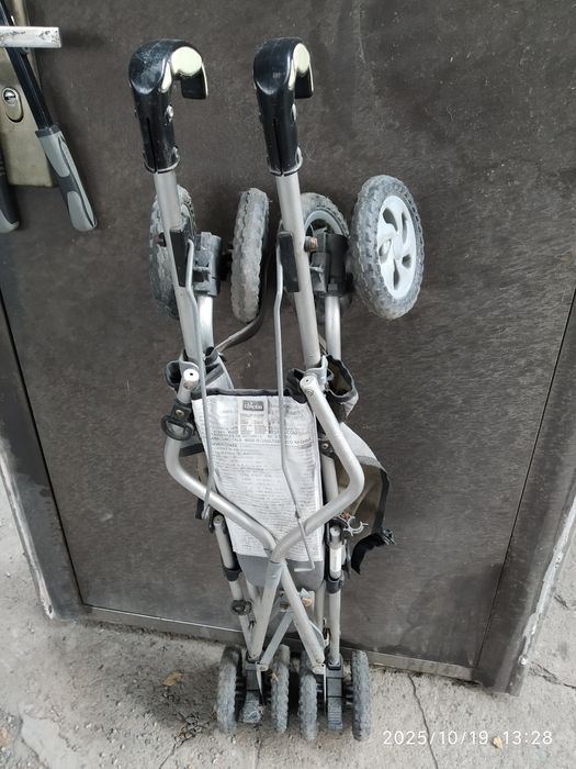 Коляска прогулочная Chicco