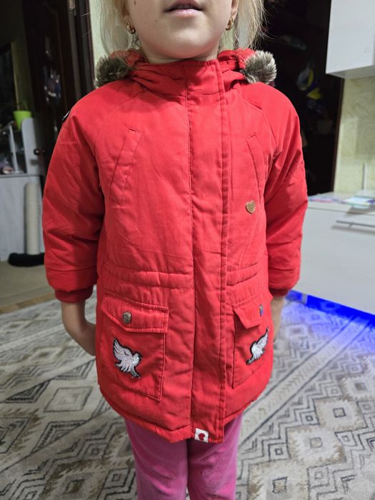 Куртка на девочку
