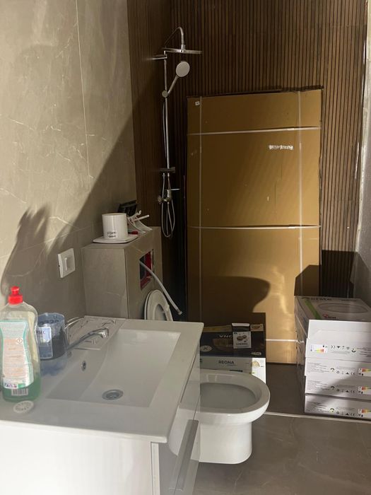 Apartament 3 camere la casa