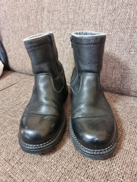 Cizme din piele nr 42 fara defecte