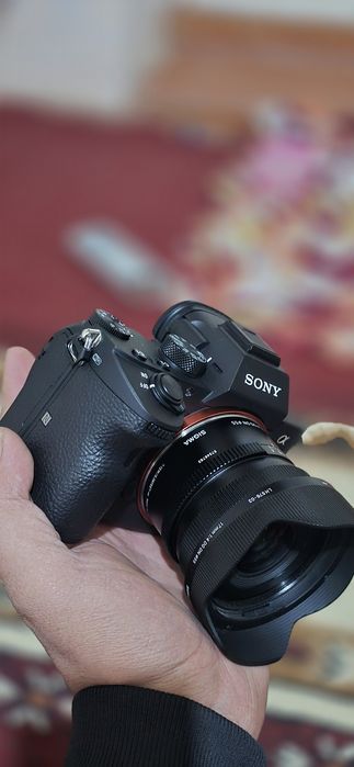 Sony A7 III 17mm obiktiv va ronin rs4 mini Yangi dakument karobka