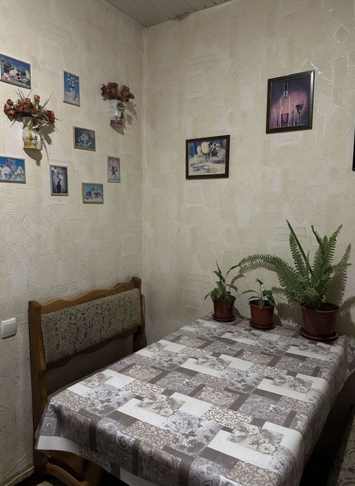 Продается квартира Чиланзар 5 квартал 2/4/4 кирпич