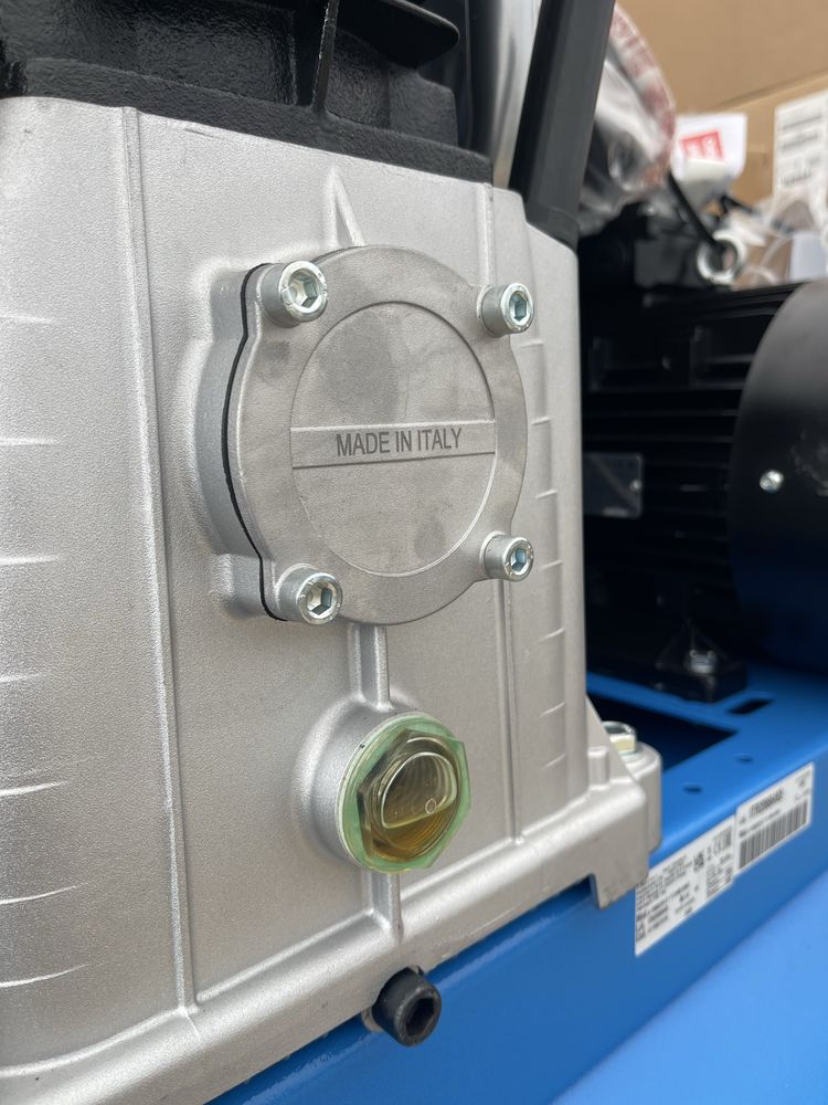 Compresor cu pistoane ABAC 1210l/min B7000 la 11bar