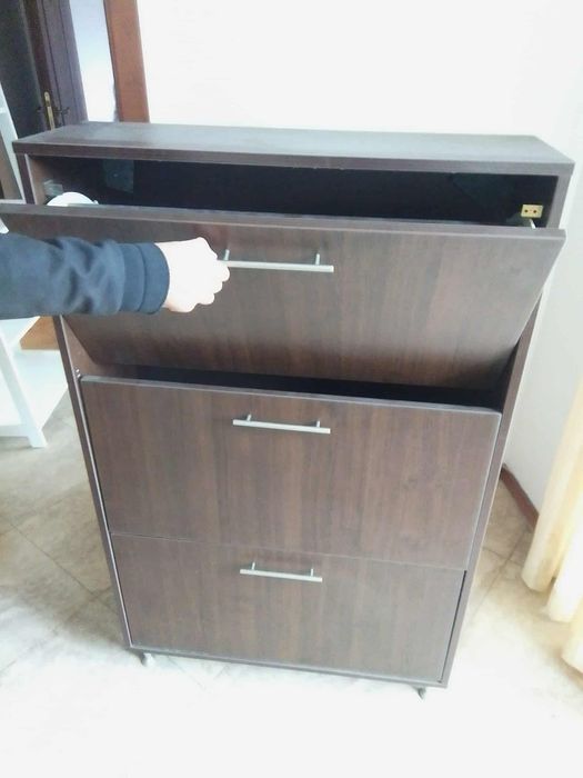 дървен шкаф за обувки,