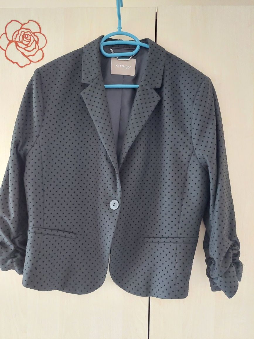 Sacou elegant negru cu buline de la Orsay