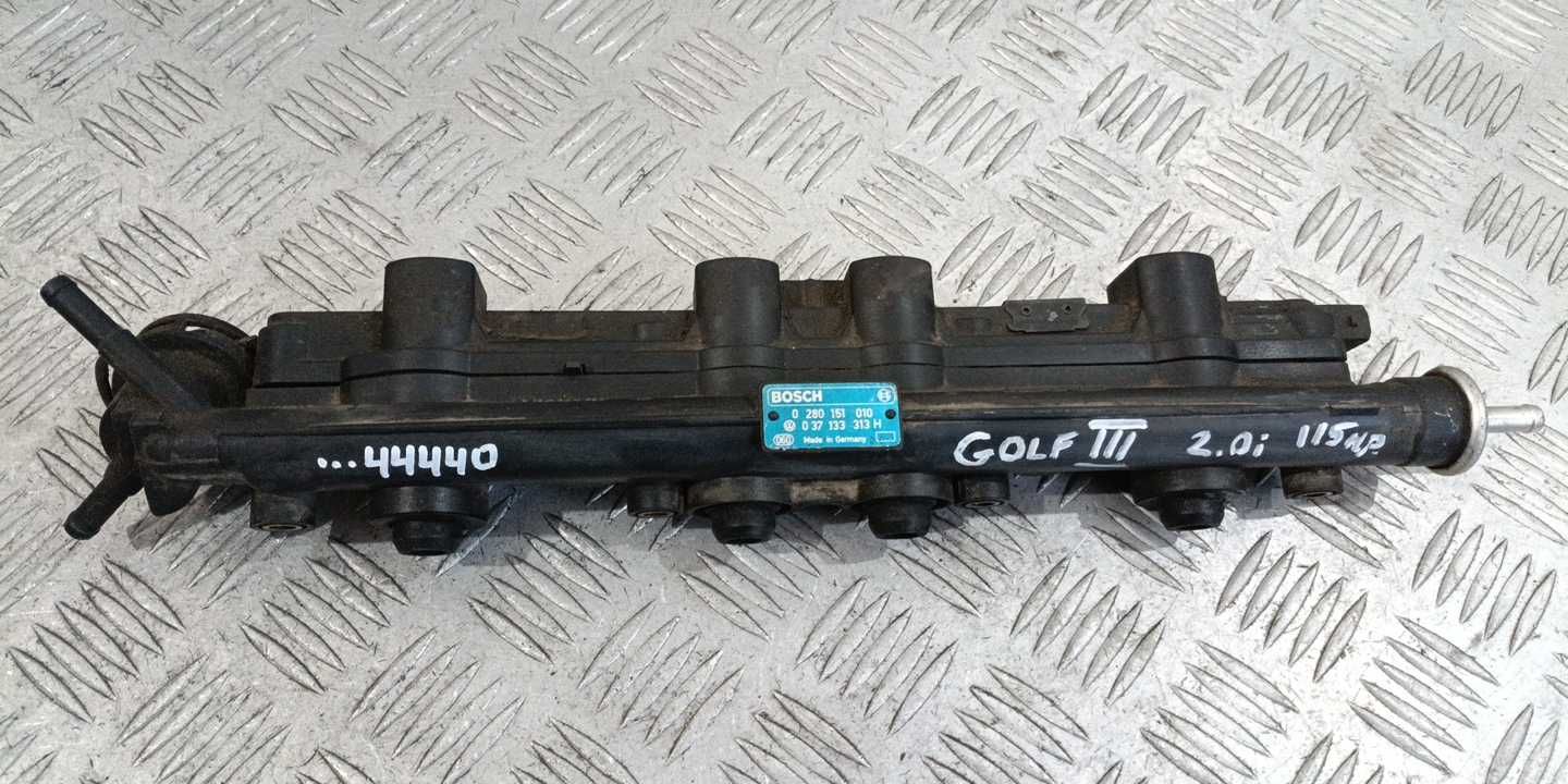 Горивна рейка комплект VW Golf 3 2.0i 1993г.