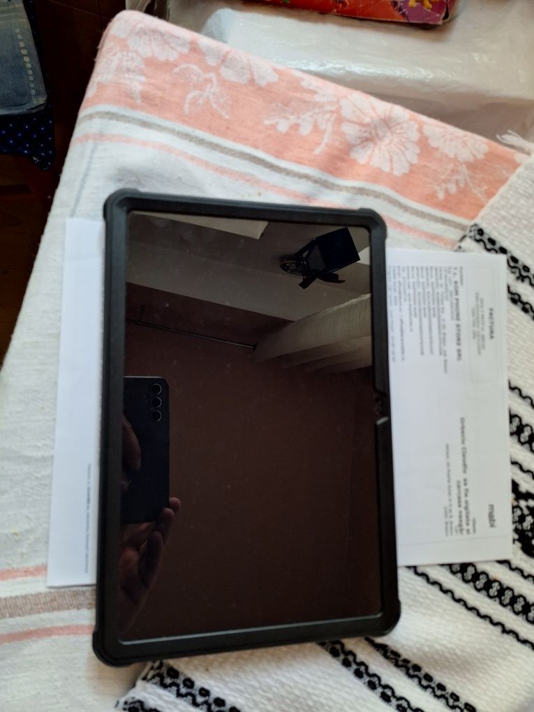 Vând Tableta Samsung tab A9+5G 8GB 125 GB