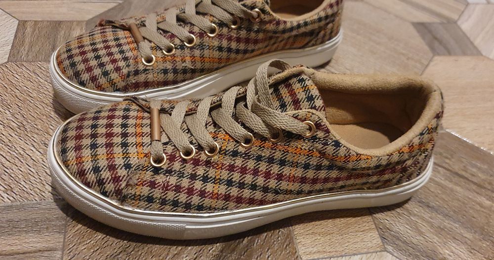 Pantofi sport casual nr 38, eleganti ca noi