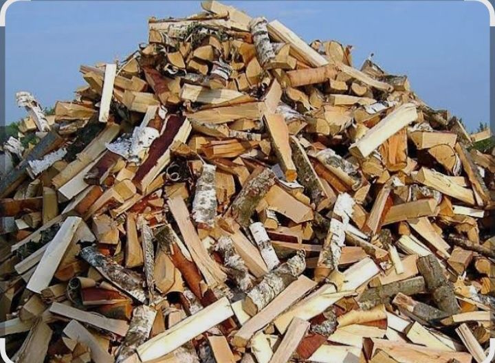 Дрова. Колотые дрова. Мешками
