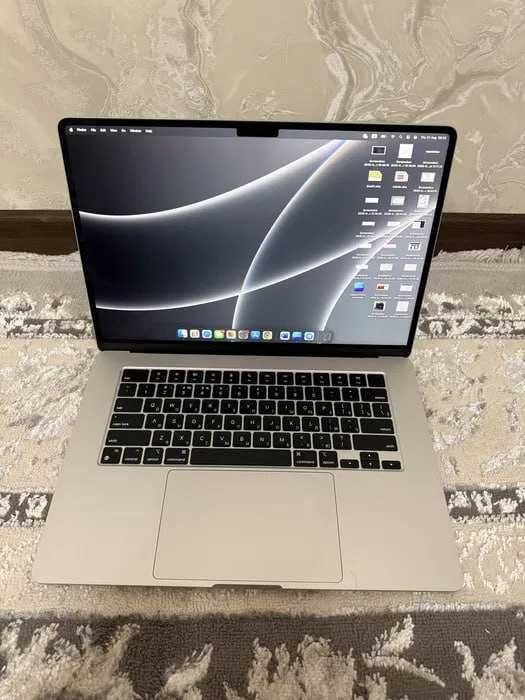 Macbook air M2 + Ipad Pro M4