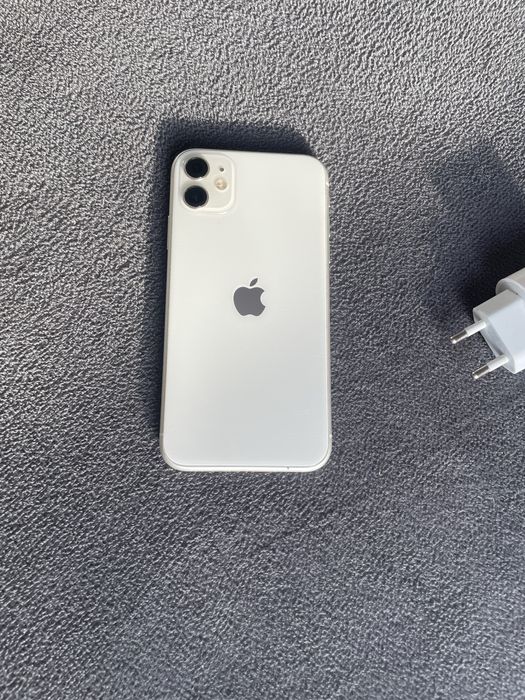 Продам айфон 11 хороший