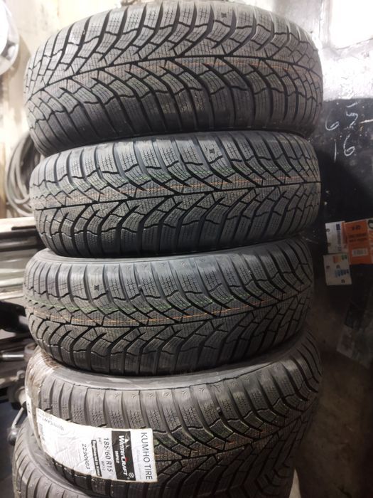 Новые шины Kumho 185/60/15 зимние