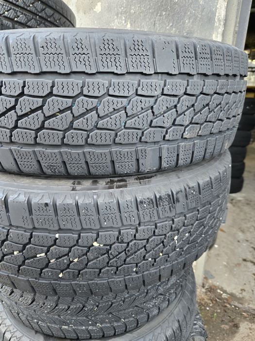 2бр. 205 65 16С Firestone зимни.