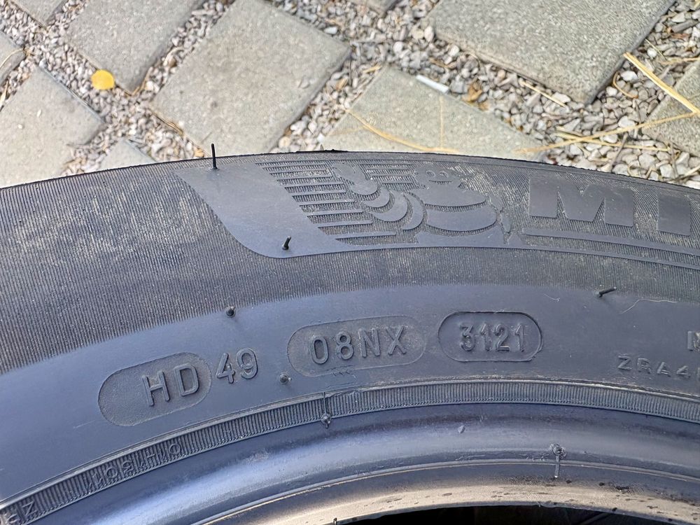 Michelin Alpin 6 - 215/60/R16 DOT 2021