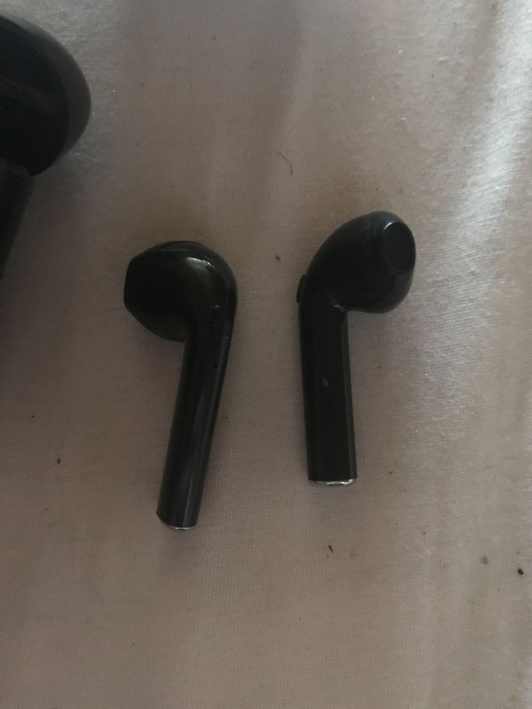 Продавам headphones speakers new one