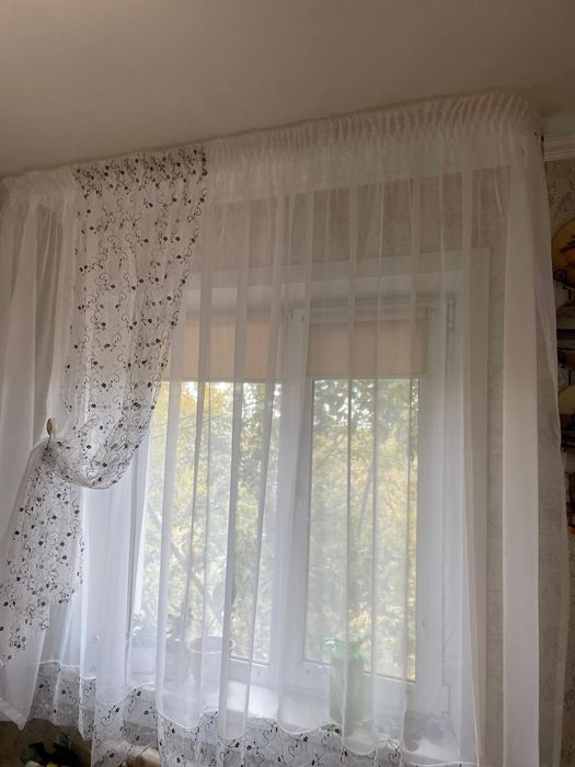 Продам шторы на кухню