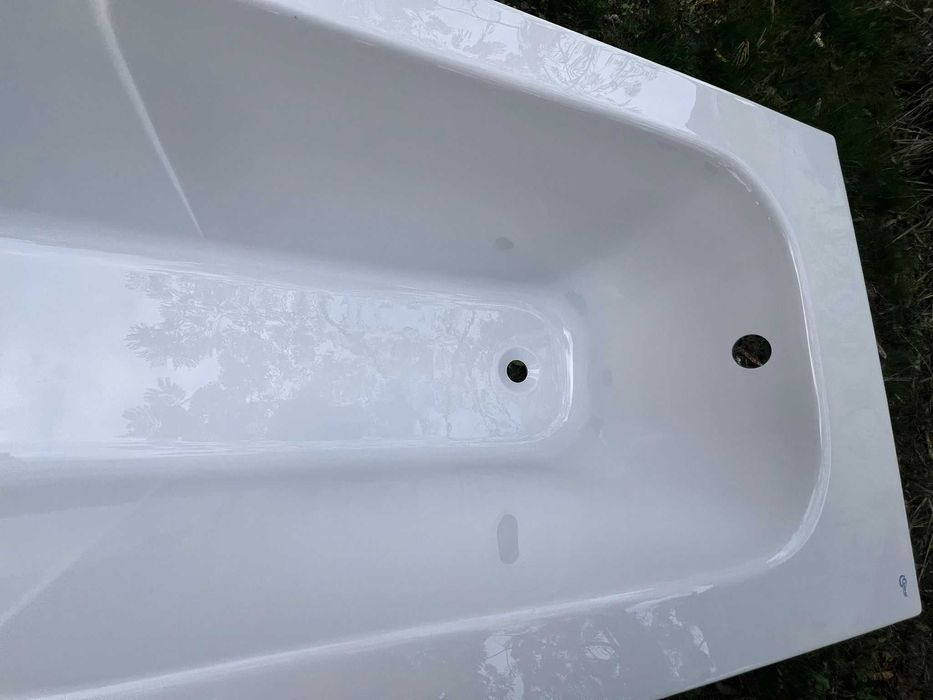 Cadă Baie Ideal Standard + Kit montaj