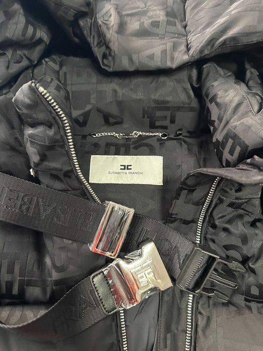 Зимно яке 
Elisabetta Franchi