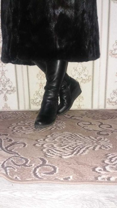 Продам: сапоги,с натуральным мехом,39 размер