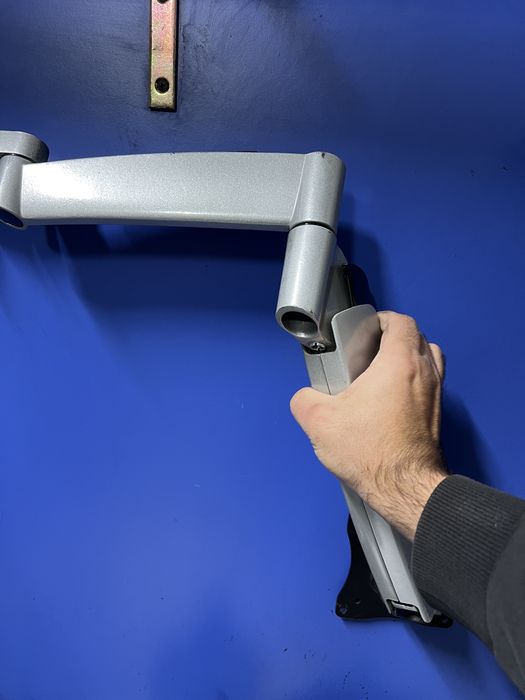 Suport hidraulic pentru monitor