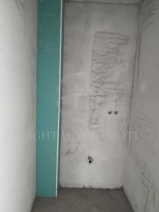 Продава се Тристаен апартамент в Пловдив, Гагарин - 126 кв.м за 1215 €/кв.м - Снимка #6