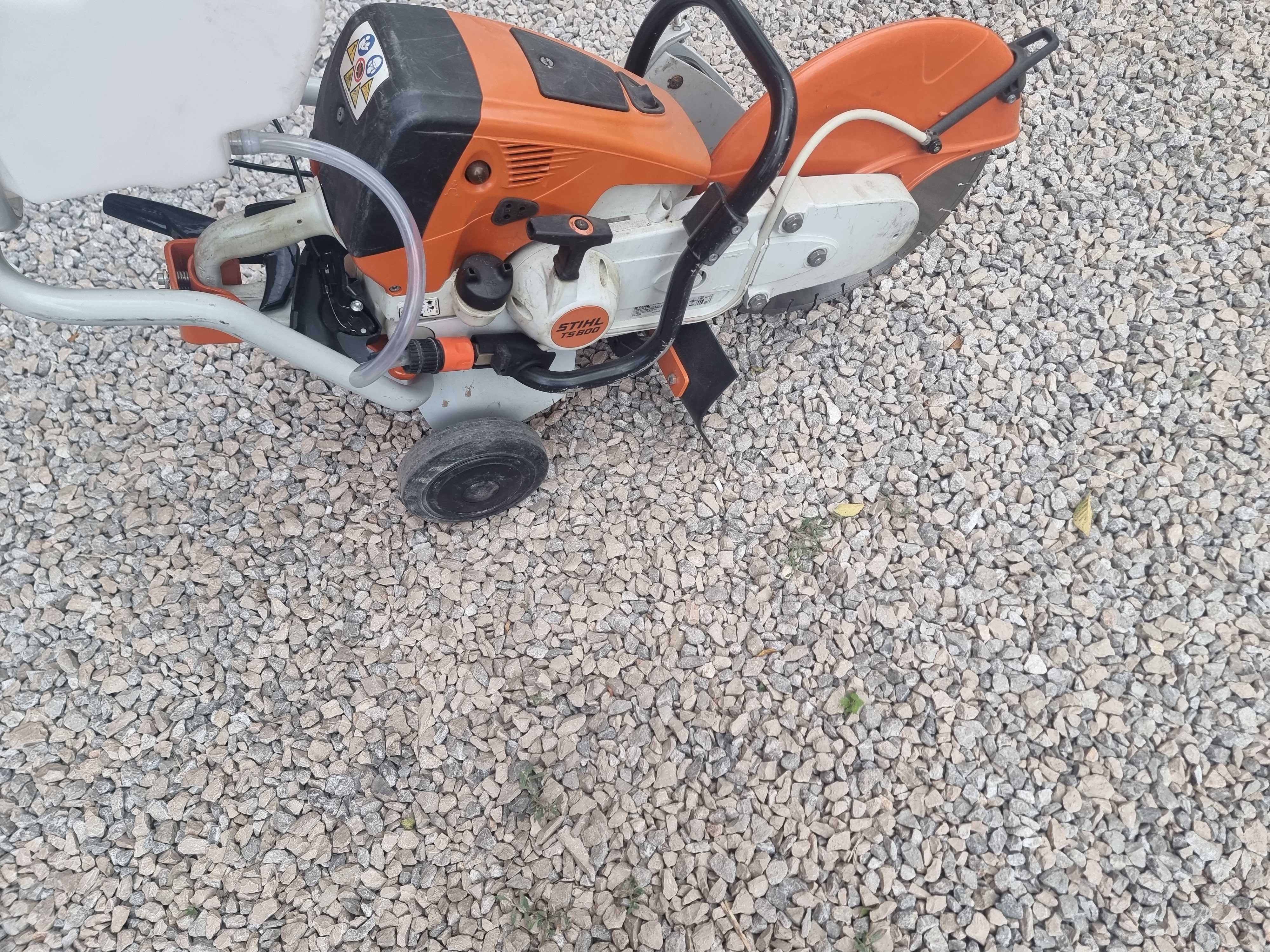 Stihl TS 800 - Мощен Бензинов ръчен фугорез 6.8 к.с - ф400 със количка