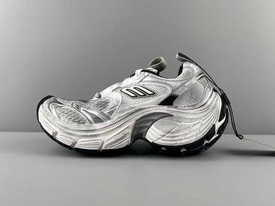 Налични Balenciaga 6XL SNEAKERS