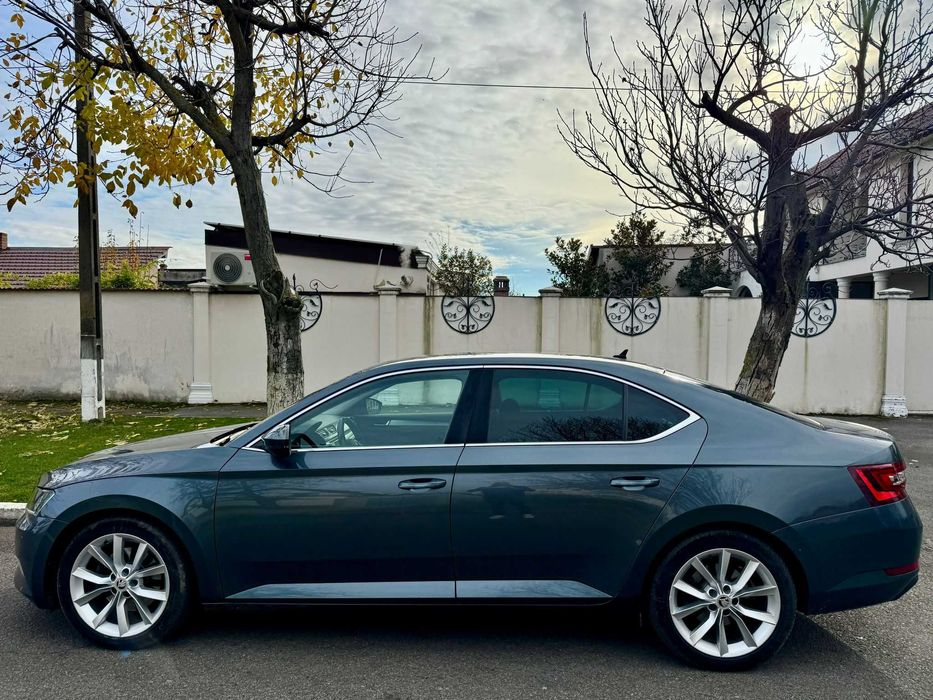 Skoda Superb 2.0 TDI, 190 CP, 4x4