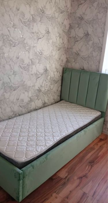 Продам односпальную кровать