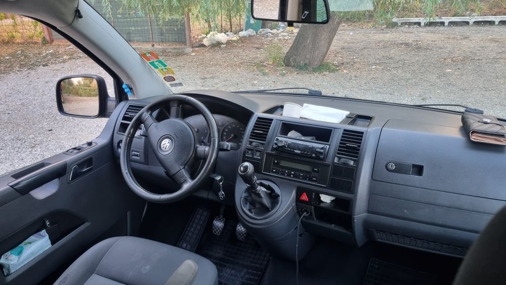 Vand/Schimb VW T5 Caravelle XXL 8+1 din 2009 motor 2.5D