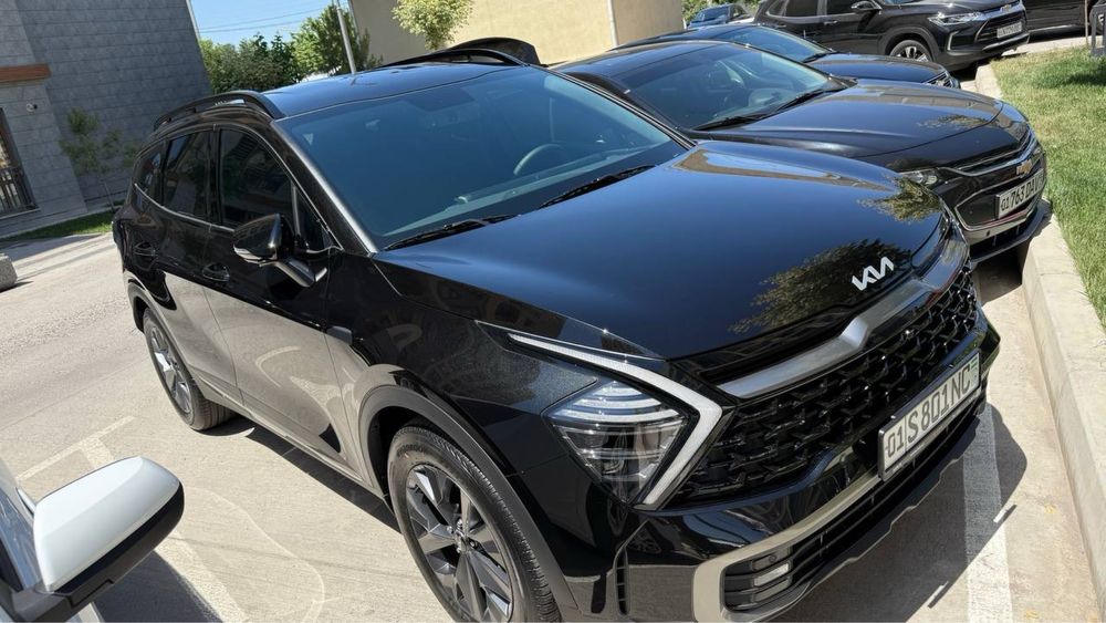 Kia Sportage Premium FWD 1 800