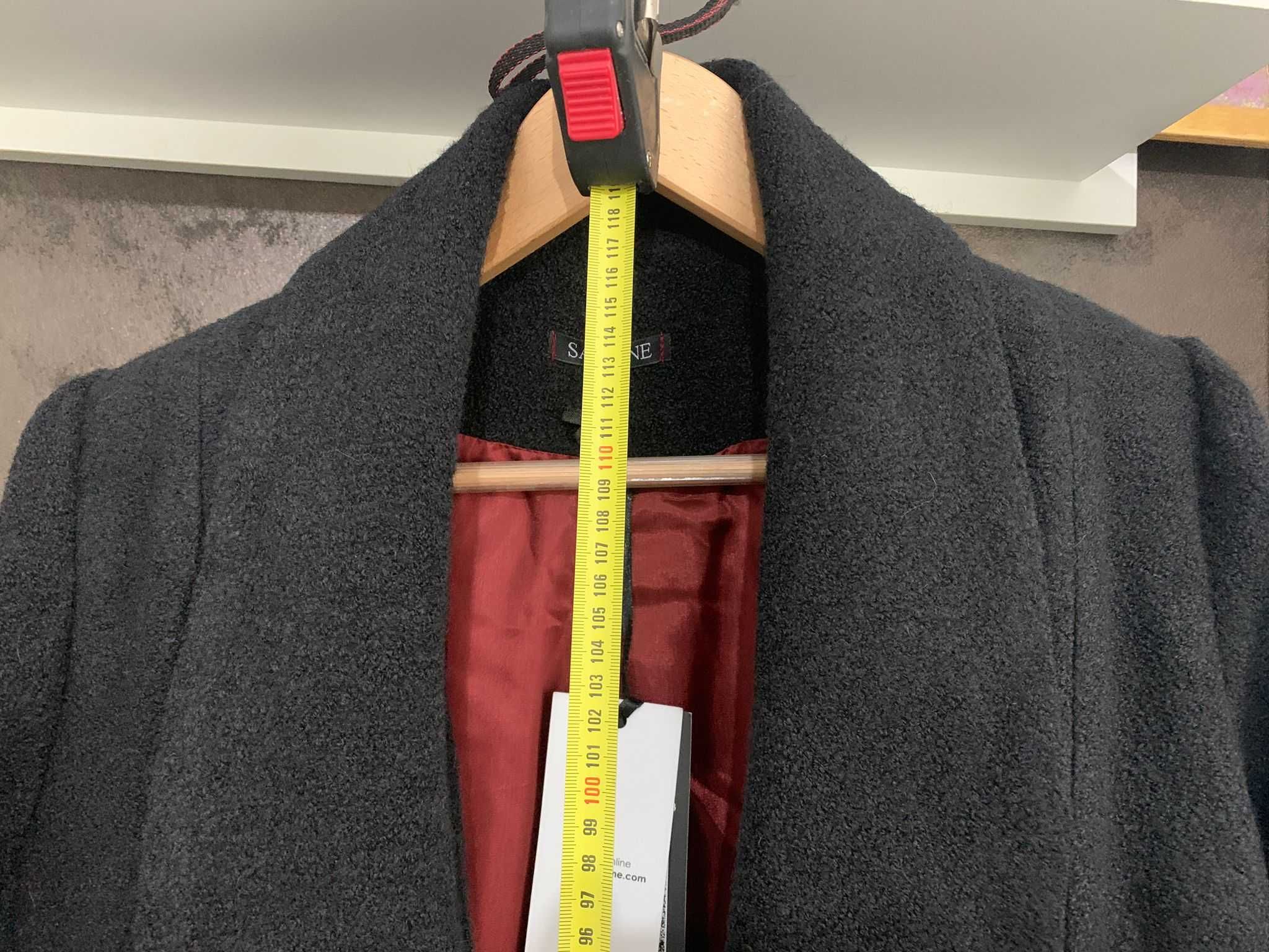 Palton 100% lana model deosebit