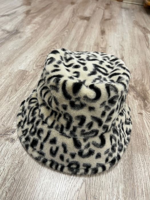 Леопардова шапка Bershka