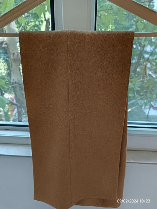 Vând costum damă deux-pieces maro/muștar