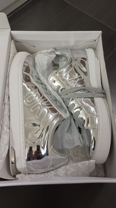 DKNY нови размер 39