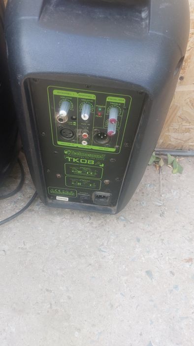 Vând boxe ipei usb și Bluetooth