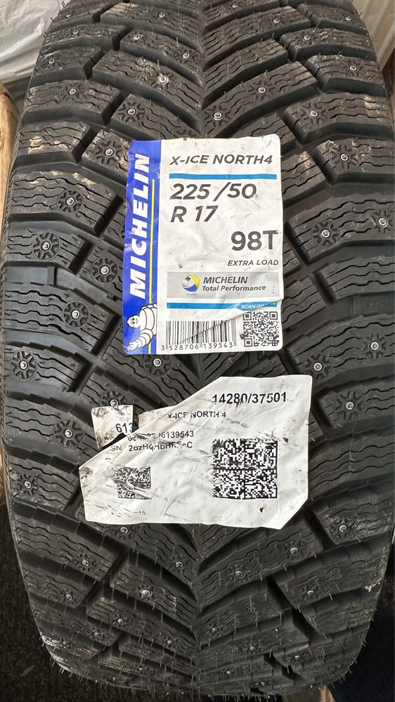 Автошина Michelin шипованные