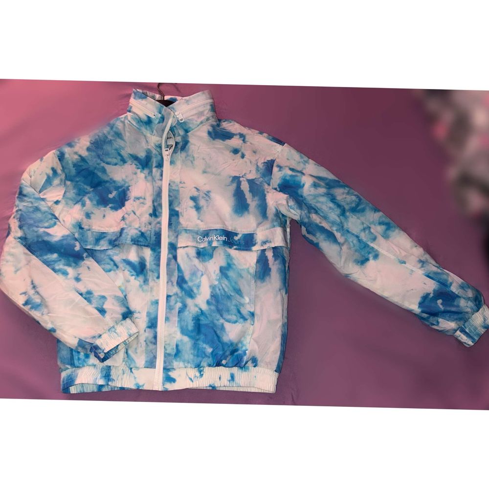 Vand geaca de primavara calvin klein